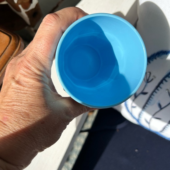 Vintage Blue Bathroom Cup - Picture 2 of 5